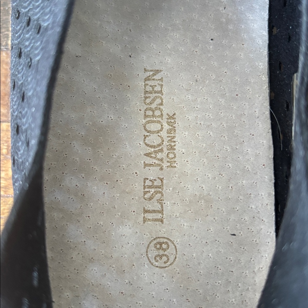 Ilse Jacobsen Black Perforated Slip-On Flats with Contrast Trim - Picture 2 of 7
